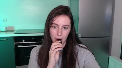 Lilu online show from April 20, 11:06 pm