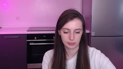 Snapshot of liliatlu chatting on June 11, 12:32 am Lilu online show from June 11, 12:32 am
