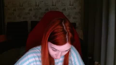 liliawoolf online show from February 18, 6:37 pm