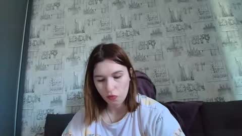 liliawoolf online show from September 21, 10:39 am