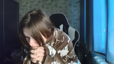 liliawoolf online show from April 23, 10:14 am