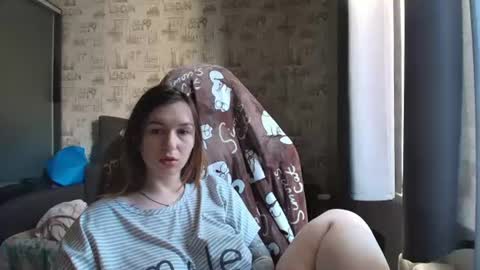 liliawoolf online show from June 27, 3:22 am