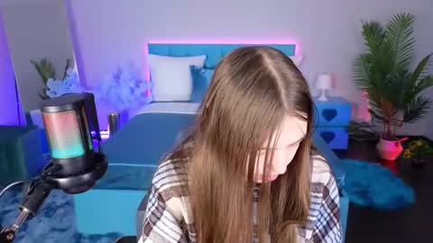 Lili Bakery online show from December 16, 2:16 am