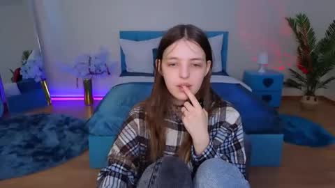 Lili Bakery online show from March 21, 5:12 am