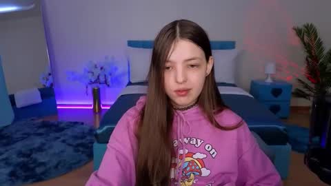 Lili Bakery online show from April 7, 4:02 am