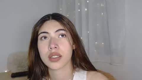 Snapshot of lilicum301 chatting on January 12, 11:04 pm your love online show from January 12, 11:04 pm