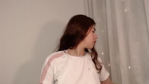 Snapshot of lilicum301 chatting on February 19, 10:31 pm your love online show from February 19, 10:31 pm