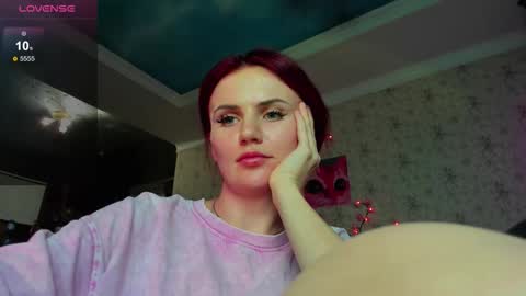 Snapshot of lilie_brown chatting on October 7, 7:11 pm Lilie online show from October 7, 7:11 pm