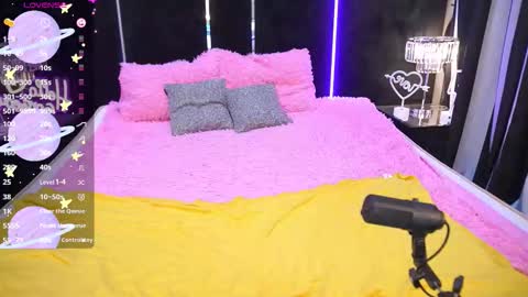 Snapshot of lilielfie chatting on September 16, 1:12 pm lilielfie online show from September 16, 1:12 pm