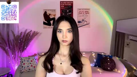 Lina online show from July 21, 10:45 pm