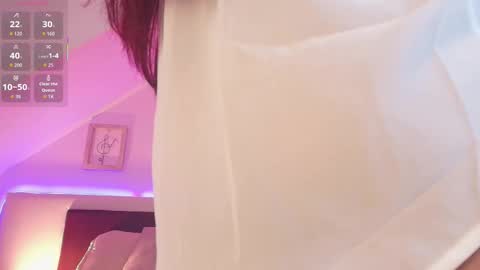 Lilith Savett online show from October 18, 12:39 pm