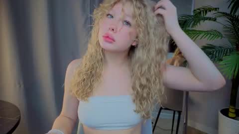 lililok101 online show from October 29, 2:36 am