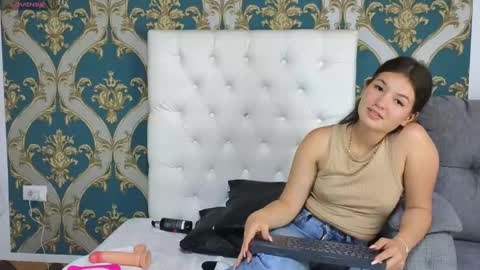 Snapshot of lilimini032 chatting on December 26, 10:41 pm lilimini online show from December 26, 10:41 pm