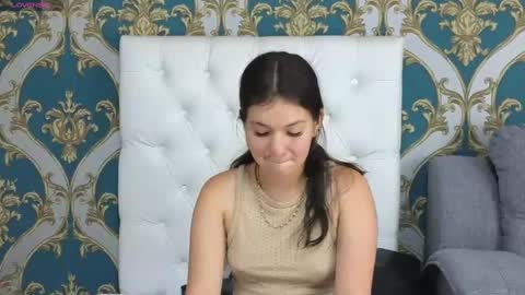 Snapshot of lilimini032 chatting on December 27, 1:43 am lilimini online show from December 27, 1:43 am