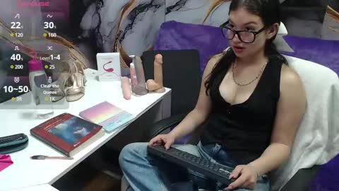 Snapshot of lilimini032 chatting on February 26, 7:27 pm lilimini online show from February 26, 7:27 pm