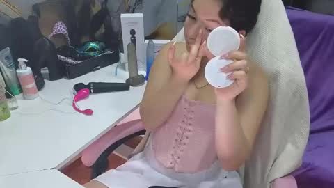 Snapshot of lilimini032 chatting on October 21, 7:47 pm lilimini online show from October 21, 7:47 pm