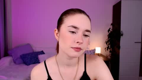 Snapshot of lilit_charm chatting on July 16, 2:39 am lilit_charm online show from July 16, 2:39 am