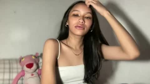 Snapshot of lilit_sensual chatting on June 24, 3:05 am Chloe online show from June 24, 3:05 am
