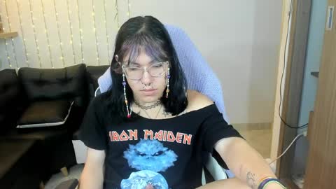 lilith  online show from March 30, 1:12 pm