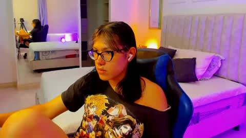 lilith  online show from April 27, 1:31 pm