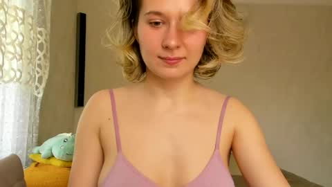 Snapshot of lilith_lutherlow chatting on May 17, 11:06 am lilith online show from May 17, 11:06 am