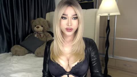 Snapshot of lilith_mazikeen69 chatting on December 1, 6:30 pm QUEEN LILITH BORBON online show from December 1, 6:30 pm