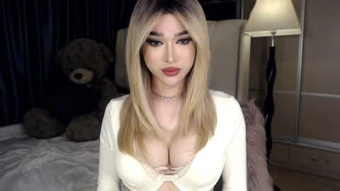 Snapshot of lilith_mazikeen69 chatting on December 20, 4:09 am QUEEN LILITH BORBON online show from December 20, 4:09 am