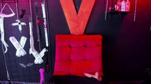 Snapshot of lilith_slav chatting on June 5, 4:52 am lilith_slav online show from June 5, 4:52 am