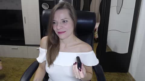 lilith small21 online show from October 21, 9:10 am