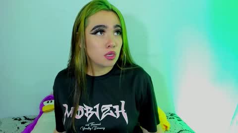 Snapshot of lilith_zenith20 chatting on November 16, 3:56 am Lilith online show from November 16, 3:56 am