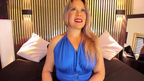   online show from November 15, 7:10 pm