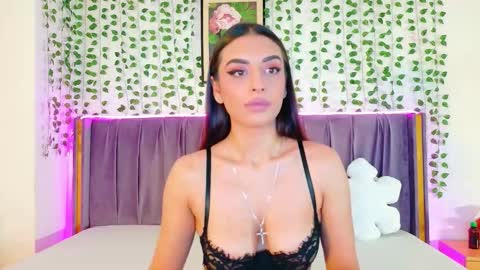 Lily online show from January 17, 11:15 am