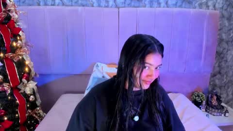 lilithcb_ online show from December 21, 8:49 pm