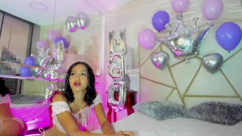 Snapshot of lilithevanss chatting on March 5, 10:32 pm swetty lilith online show from March 5, 10:32 pm