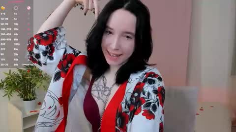 Lilith online show from October 19, 10:10 pm