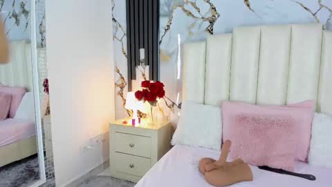 Lilith  online show from February 18, 8:05 am