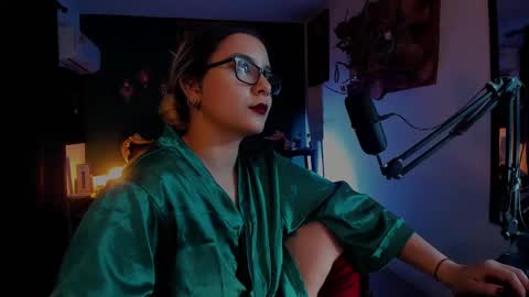 Snapshot of lilithmystic01 chatting on January 19, 6:21 pm lilithmystic01 online show from January 19, 6:21 pm