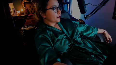 Snapshot of lilithmystic01 chatting on January 19, 9:34 pm lilithmystic01 online show from January 19, 9:34 pm