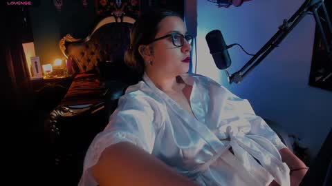 Snapshot of lilithmystic01 chatting on January 20, 9:35 am lilithmystic01 online show from January 20, 9:35 am
