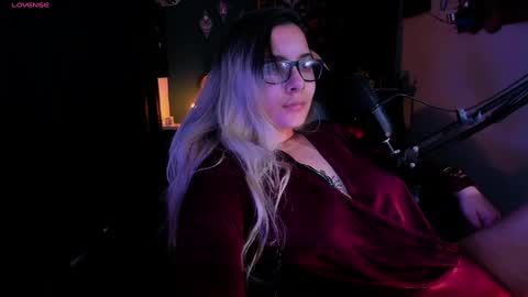 Snapshot of lilithmystic01 chatting on January 25, 1:10 am lilithmystic01 online show from January 25, 1:10 am