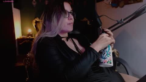 Snapshot of lilithmystic01 chatting on February 13, 6:38 pm lilithmystic01 online show from February 13, 6:38 pm