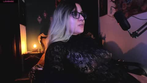 Snapshot of lilithmystic01 chatting on February 17, 1:21 pm lilithmystic01 online show from February 17, 1:21 pm