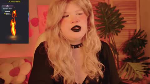 LilithNelson online show from April 23, 2:02 am