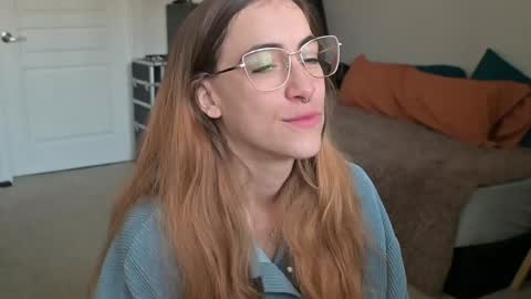 L online show from January 17, 4:04 pm