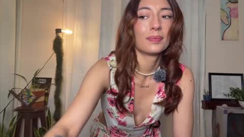 Snapshot of lilithrose_b chatting on May 23, 8:40 am Lele online show from May 23, 8:40 am