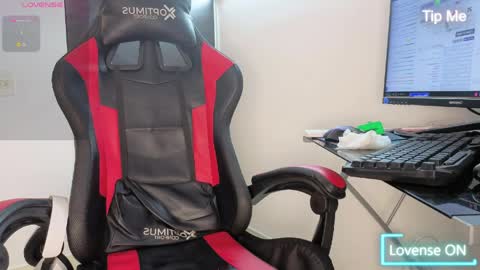 Snapshot of lilithsinclear chatting on March 31, 2:28 pm lilith online show from March 31, 2:28 pm