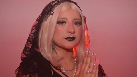 Snapshot of lilithstar_666 chatting on July 21, 5:04 pm Lilith morningstar Independent Model Helpme to reach 100 likes online show from July 21, 5:04 pm