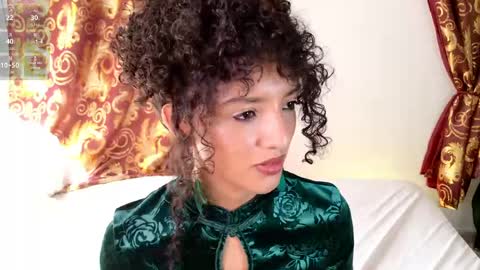 Snapshot of lilithsteinberg chatting on May 24, 4:34 pm jessi 3 online show from May 24, 4:34 pm