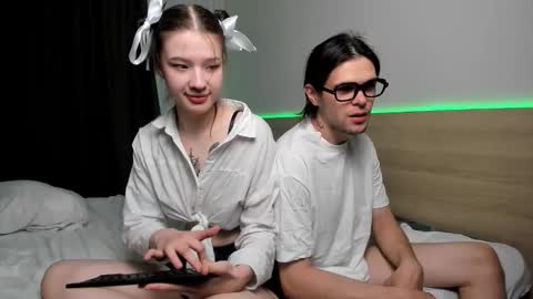 LilKimchii online show from November 17, 1:28 pm