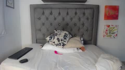 lille online show from February 8, 11:12 am